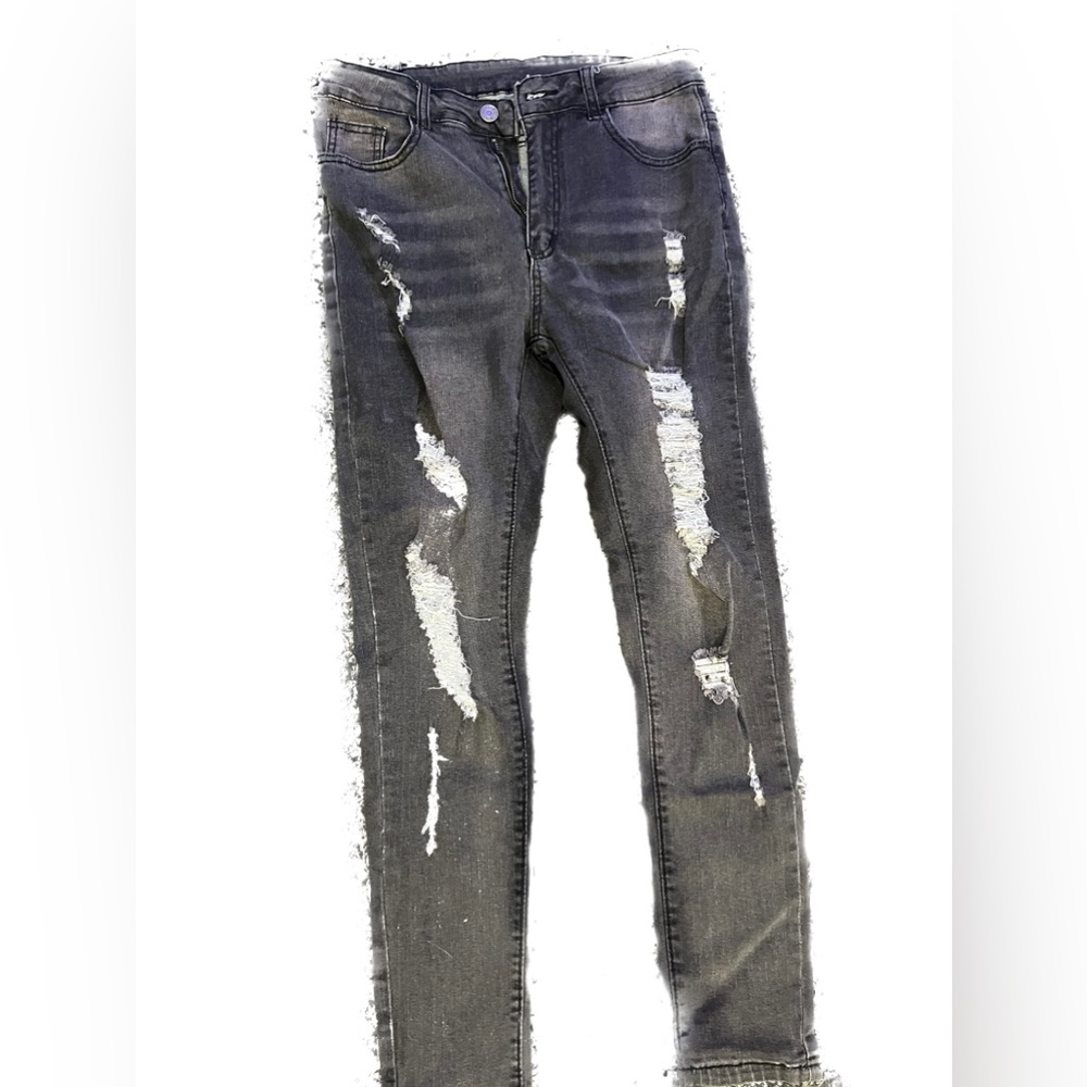 Black ripped skinny jeans